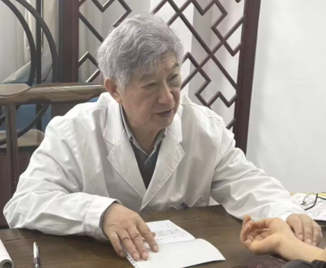 2026男性健康日苏州专题科普讲座第二篇:何映——用中医整体观,帮男性解开不育与前列腺反复难愈的"隐疾困局"(图2) 2026男性健康日苏州专题科普讲座第二篇:何映——用中医整体观,帮男性解开不育与前列腺反复难愈的"隐疾困局"(图2)
